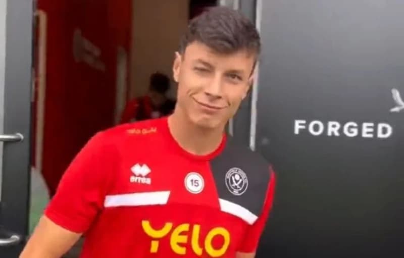 Zbog povrede "odjavio" Zmajeve: Anel Ahmedhodžić na treningu Sheffield Uniteda