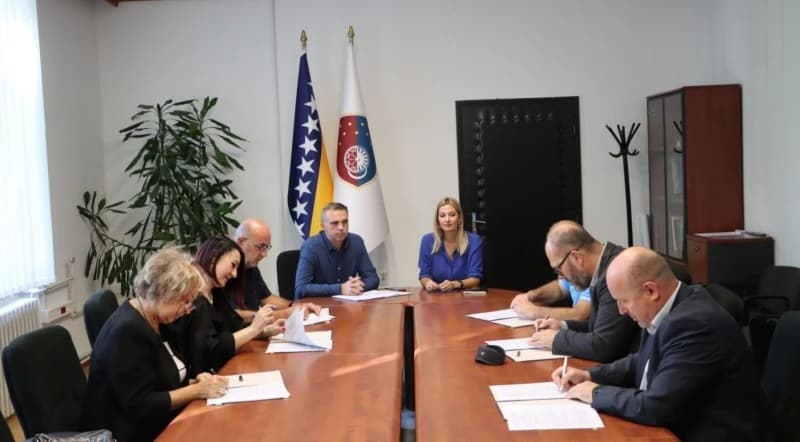 Ministarstvo zdravstva KS u potpunosti finansira 71 specijalizaciju, u Općoj bolnici 26, u KCUS-u četiri