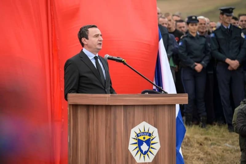 Kurti: Naoružanje zaplijenjeno u Banjskoj bilo je dovoljno za stotine vojnika