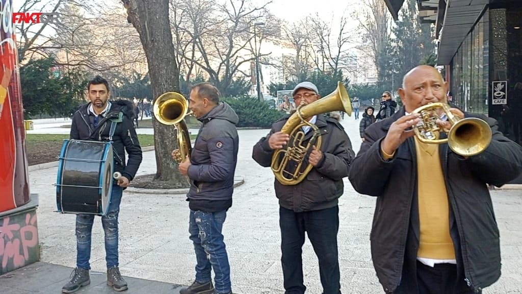 Novogodišnja atmosfera zavladala Sarajevom, sve je spremno za veliku proslavu