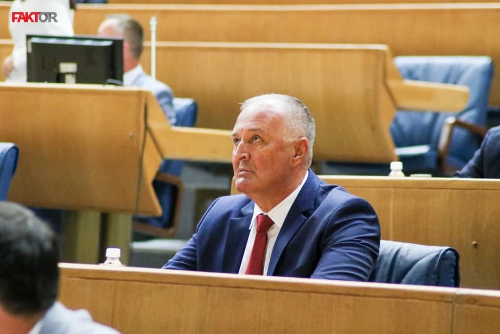 Helez: Ako Dodik krene, to je kraj RS-a, vraćamo se na prethodni Ustav; jedini sam bio protiv njegovog ulaska u vlast