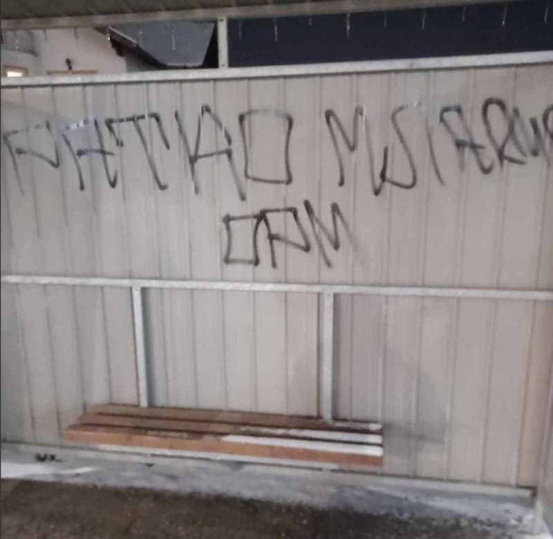 MUP ZDK: Dvojac iz RS-a uhapšen zbog nacionalističkih grafita, obaviješteno Tužilaštvo BiH