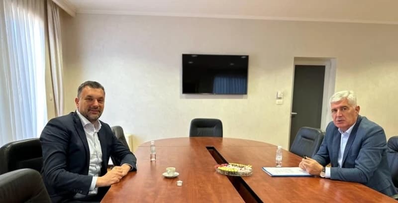 Blinken upozorio Konakovića: Izvršite pritisak na Čovića i uspostavite južnu plinsku interkonekciju