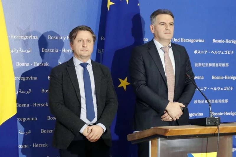 Emrić i Smajić kritizirali predložene izmjene zakona o BHANSA-i i državnoj službi