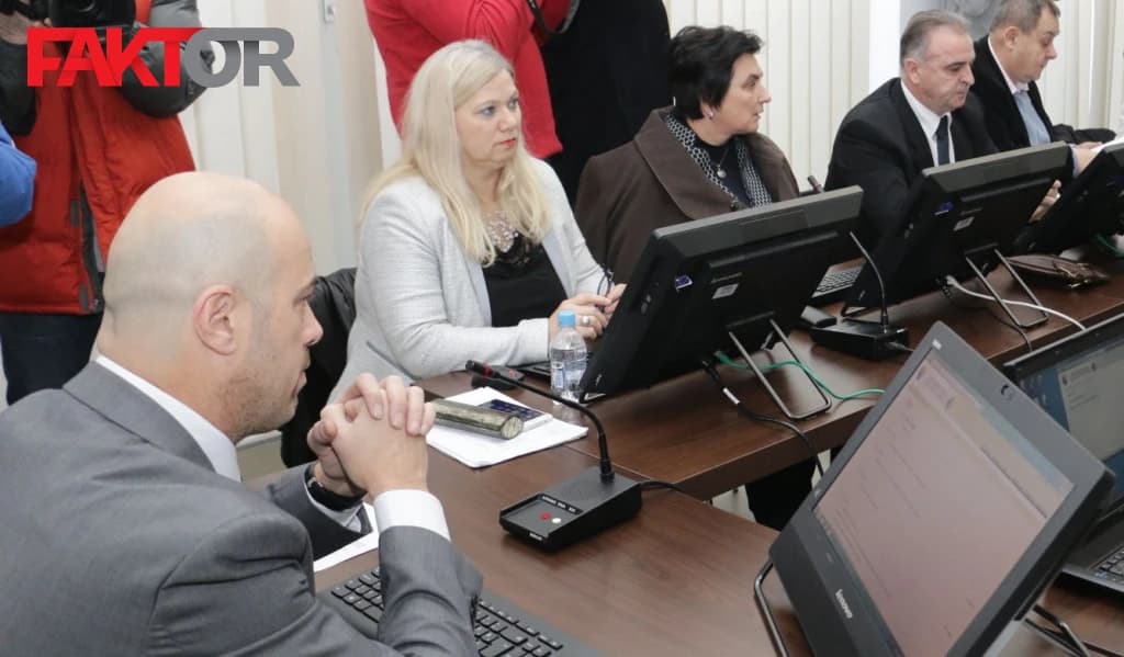 Četiri člana Vijeća ogradila se od izjava Ružice Jukić, pozivaju da se ispita odgovornost Tegeltije
