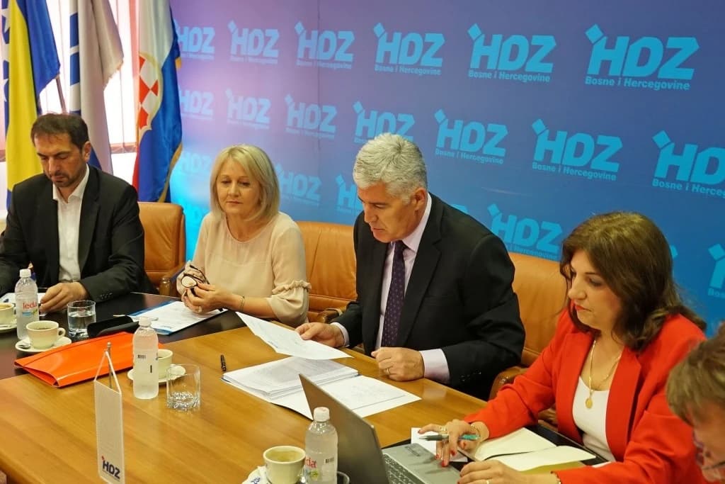 Oglasio se i HDZ, brinu se da neko ne bi politički profitirao na radnicima Aluminija