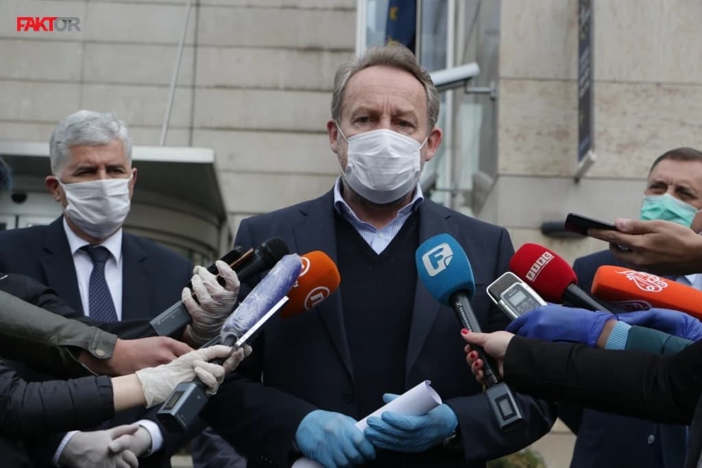Bakir Izetbegović za Faktor objasnio kako će se sredstva MMF-a dijeliti kantonima i šta je HDZ tražio