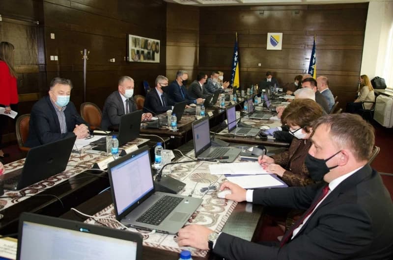 Vlada FBiH razmatra novi dokument: Planirano sedam mjera za oporavak ekonomije