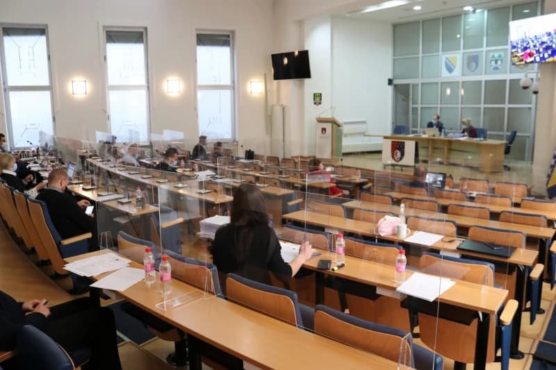 Ekonomista dobar, doktor nije: Zašto je SBB opstruirao imenovanje ministra zdravstva KS?