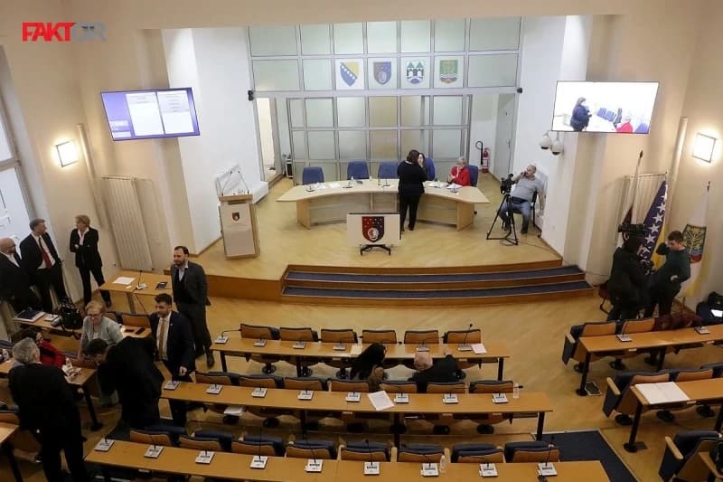Nastavljaju razgovore o formiranju nove Vlade KS: Kome su porasli apetiti