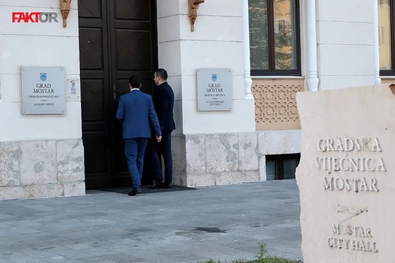 Mostarci o izboru gradonačelnika: Od "želimo dr. Guzina" do "sve isto, samo Ljube neće biti"