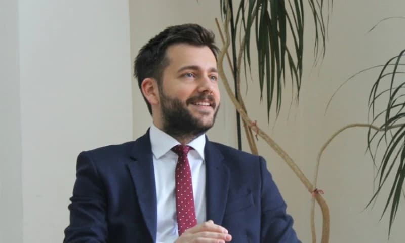 Albin Zuhrić razočaran politikom Naše stranke: Tužno mi je posmatrati njen moralni sunovrat