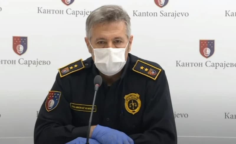 Selimović drugu godinu zaredom neocijenjen, ne radi dobro, ali zasad ostaje komesar policije KS