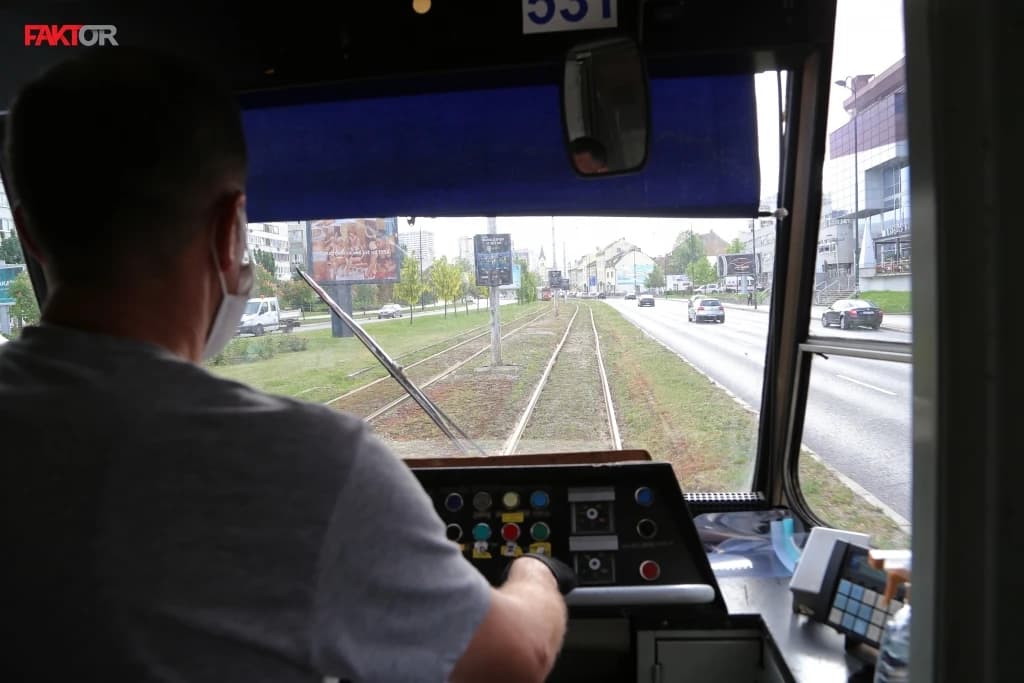 Krcati tramvaji i autobusi: Vozači i revizori ne mogu sve kontrolirati, česti incidenti