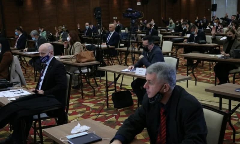Zastupnički dom FBiH traži uvođenje PCR testa za osobe koje ulaze u BiH