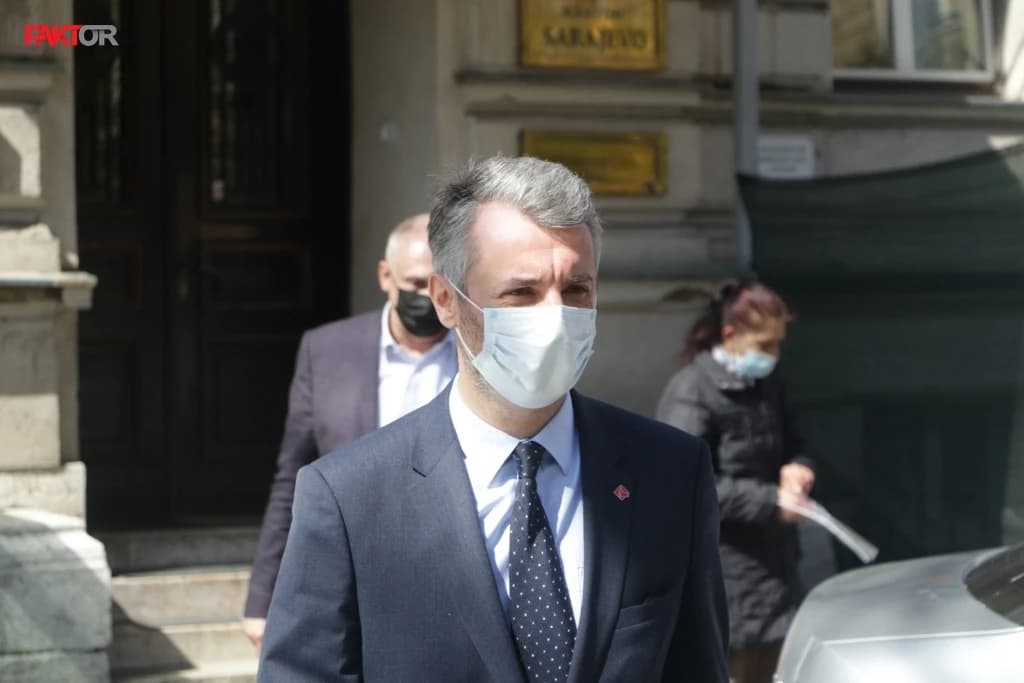 Forto ne odgovora: Je li tačno da su mogli kupiti vakcine, ali su odbili zbog cijene?