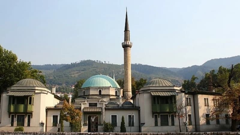 Ivanić, Čović i Dodik ugovor Islamske zajednice i BiH gurnuli u ralje politike