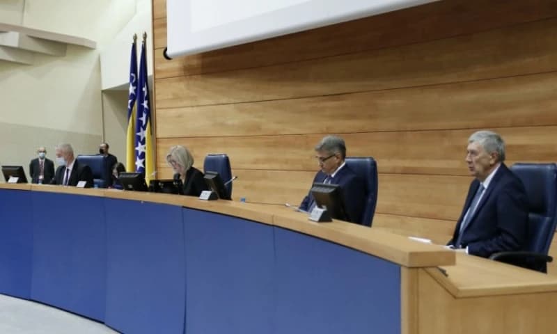 Oštra diskusija o smjeni Podžića: Kreativan način da se SNSD vrati u institucije BiH