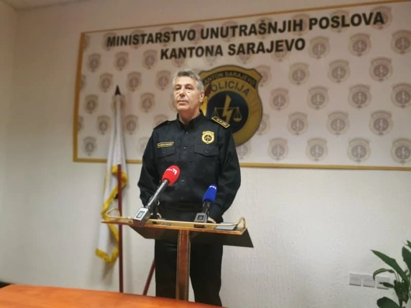 Nezapamćen skandal: Po čijim političkim direktivama radi komesar Selimović i izdaje naredbe Tužilaštvu KS!?
