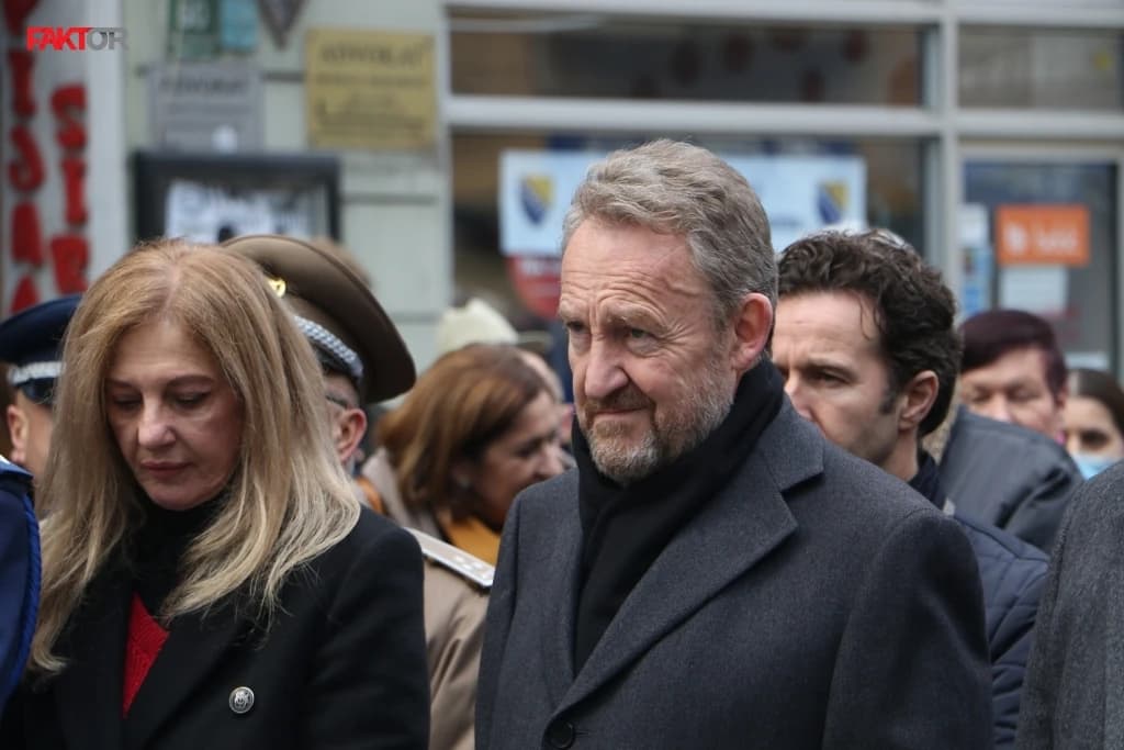 Izetbegović o pregovorima: Izbor člana Predsjedništva BiH i blokada u FBiH moraju se istovremeno rješavati