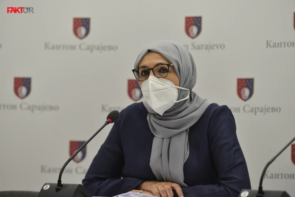 Ministrica Hota-Muminović najavila zapošljavanja, optužuju je za kupovinu glasova narodnim parama