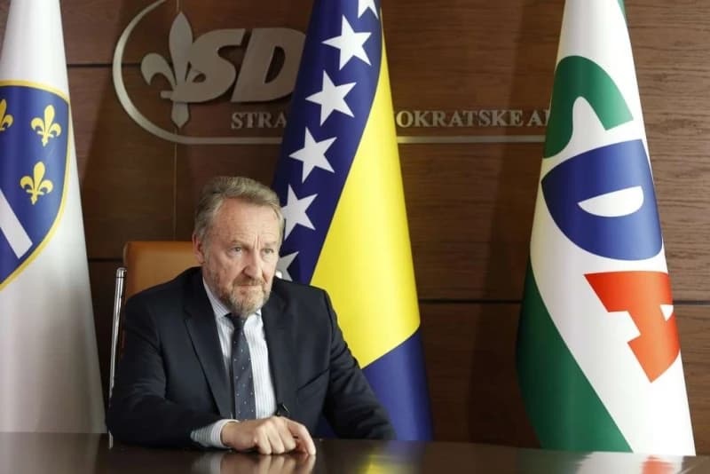 Izetbegović: Uvjeren sam da će nam ramazan pomoći da obnovimo naše duhovne vrijednosti