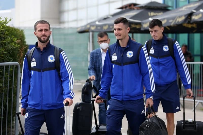 Engleski drugoligaš želi Amera Gojaka