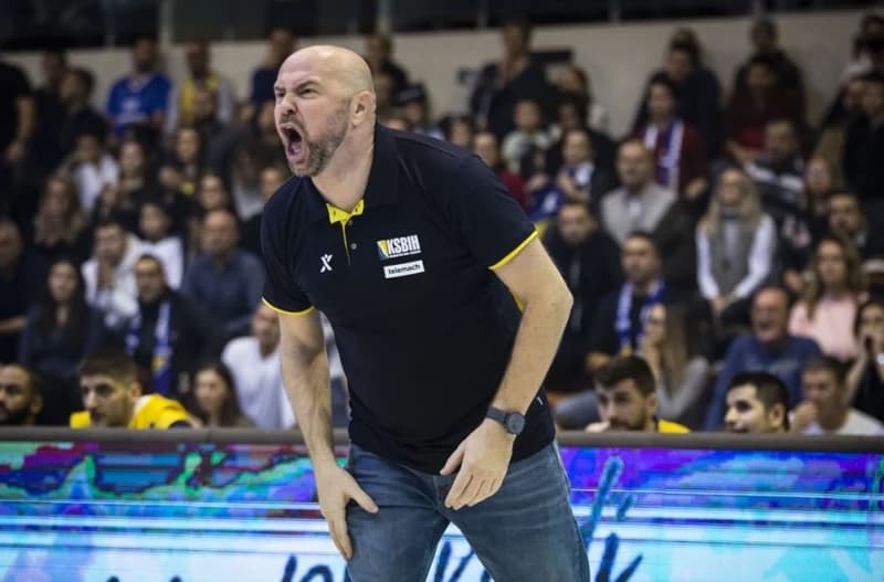 Vedran Bosnić podnio ostavku na mjesto selektora košarkaša BiH