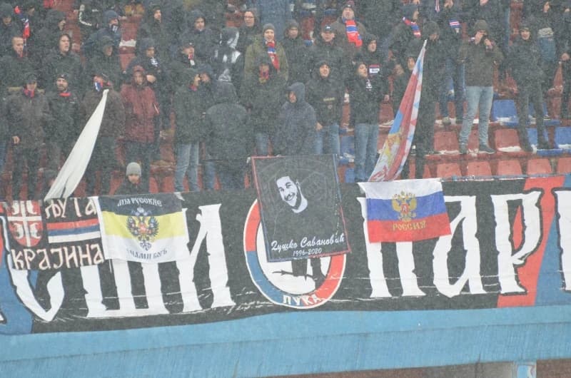 Navijači Borca uzvikivali ime Ratka Mladića i razvili skandaloznu parolu, bez reakcije Gigovića i delegata