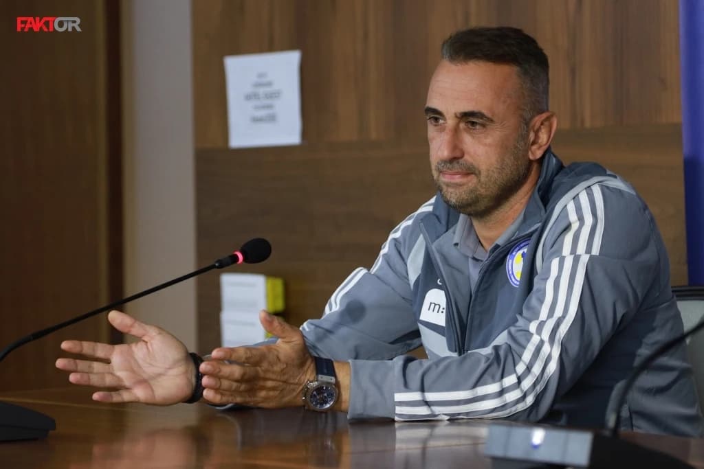 Petev u problemima: Ostao bez još dva igrača, Ahmedhodžić upitan, šta kaže o meču sa Rusima