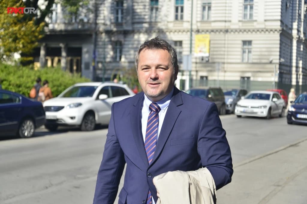 Ogrešević: Ako je princip za formiranje Vlade FBiH parlamentarna većina, onda ga treba Ustavom utvrditi