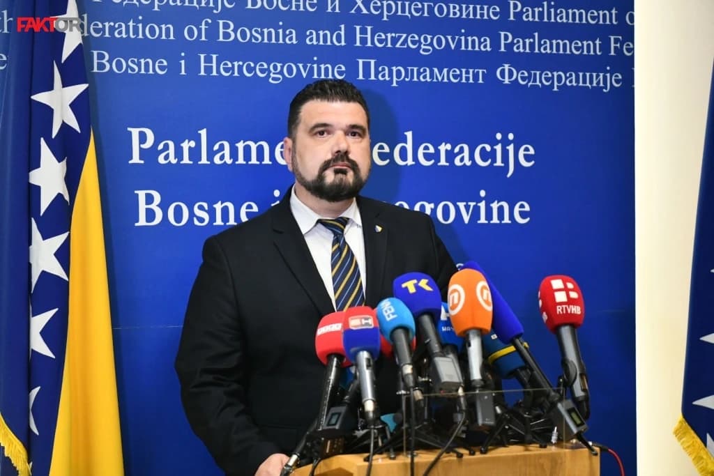 Mešalić: Konaković i u Neumu bio spreman isporučiti HDZ-u izborne reforme, "Trojka" je kao pridruženi član HNS-a