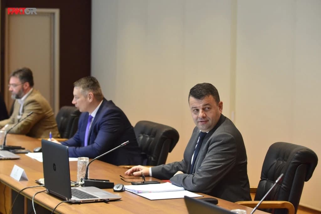 Hurtić traži da Vijeće ministara izdvoji dva miliona KM za pomoć poplavljenim područjima