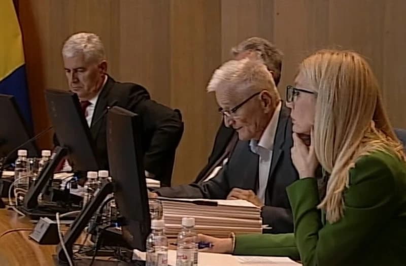 Šta (ni)su prijavili: Špirić "težak" skoro milion KM, Čović i porodica nemaju ni kuću ni stan ni zemlju...