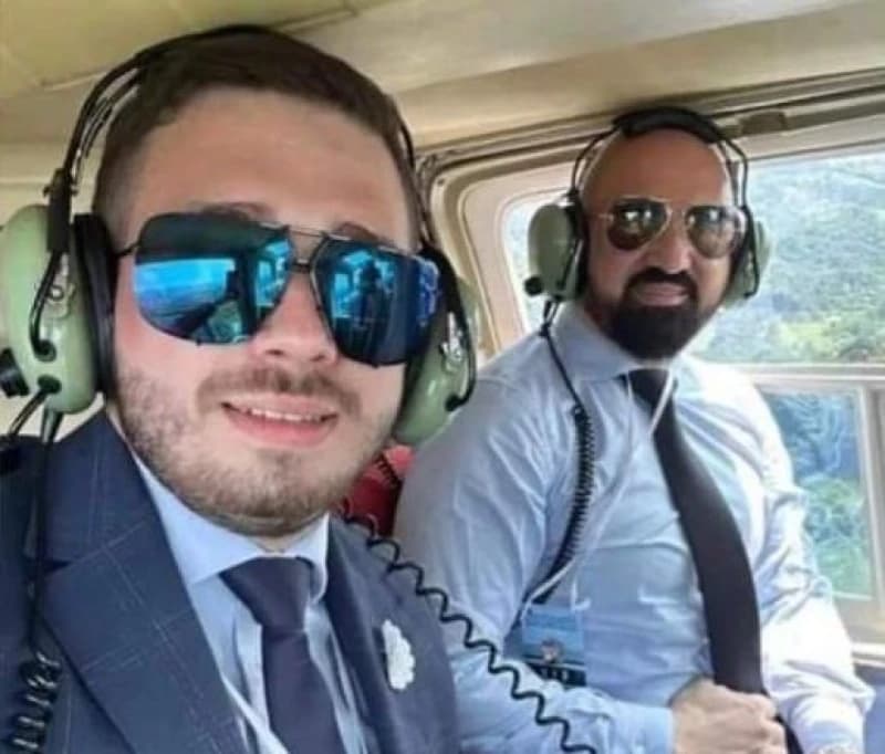 Isak mlađi tvrdi da se sa Isakom starijim nije vozio u helikopteru "porodično": S tatom sam se vozio...