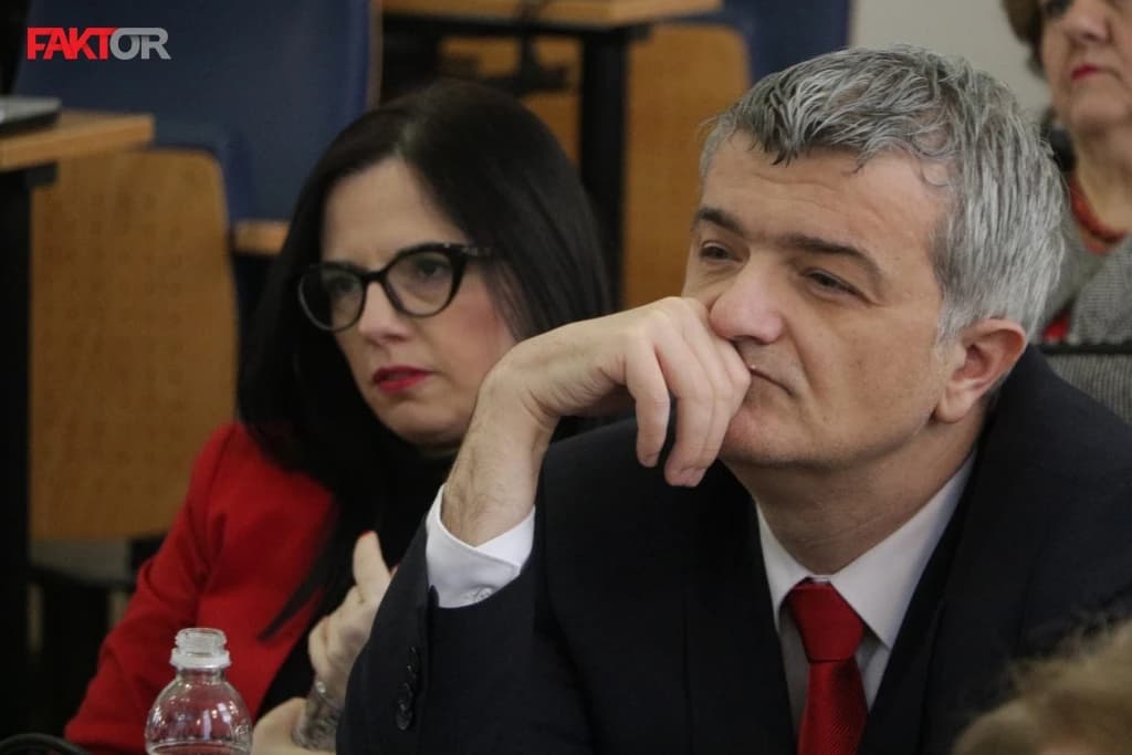 Mandić traži preispitivanje odluke o opozivu; Đozo: Oni koji su potpisali i glasali stoje pri svom stavu