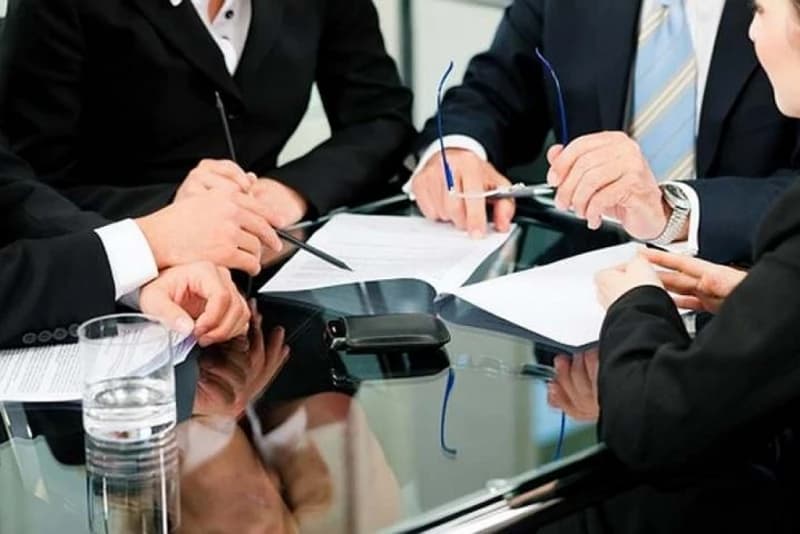 Plaće, godišnji odmori, otpremnine...: U državnoj službi sve po zakonu, u privatnom sektoru radnik u (ne)milosti poslodavca
