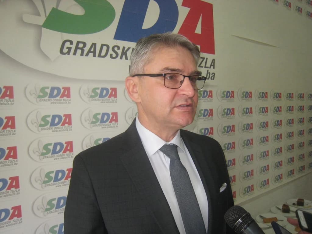 Salko Bukvarević, predsjednik Povjereništva GO SDA Tuzla