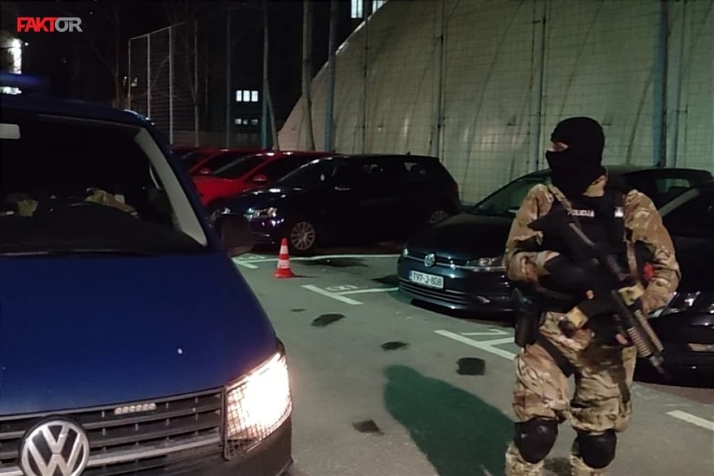 Zbog pomaganja osumnjičenom nakon ubistva tinejdžera na Otoci uhapšene dvije osobe