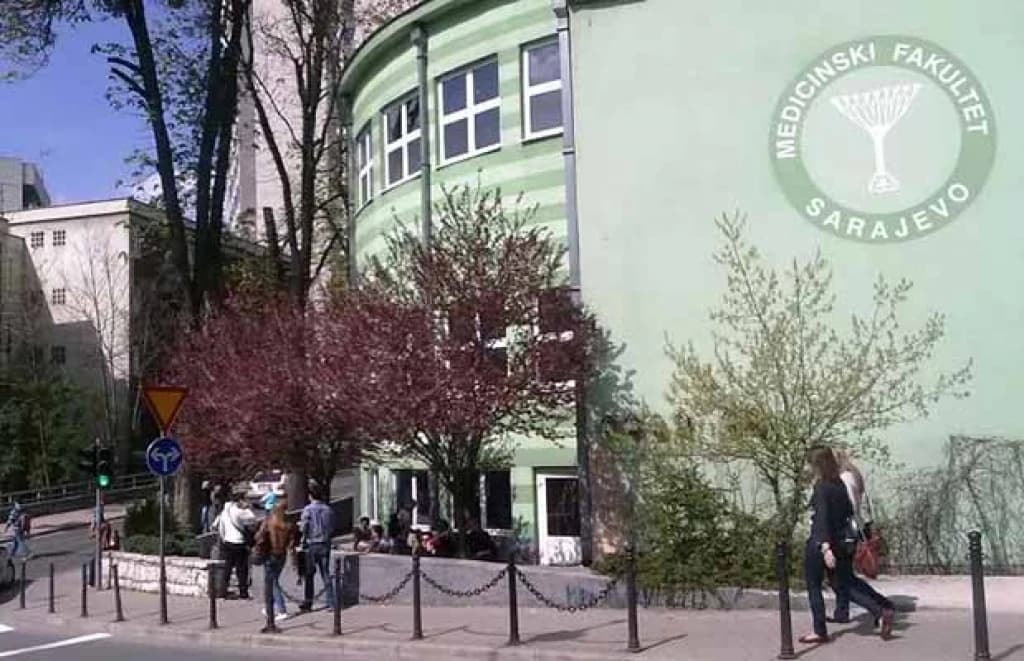 Studenti fakulteta medicinske grupacije UNSA napokon će imati predavanja