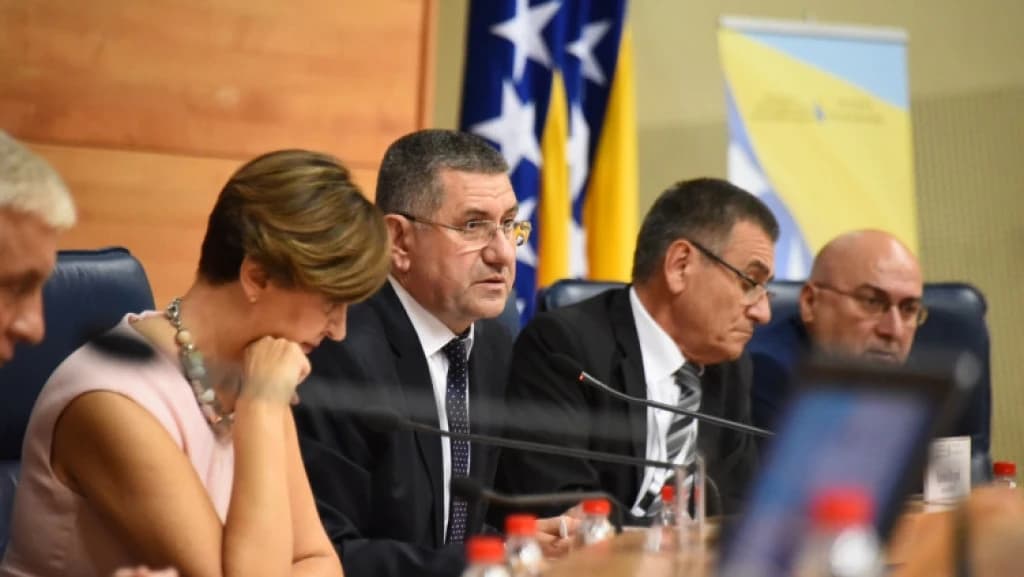 SNSD i HDZ izgubili kontrolu nad CIK-om, Petrić i Božičković razriješeni