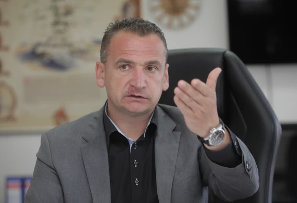 Solak: Ako ljudi ne shvate ovo ozbiljno, sljedeća mjera mogla bi biti zabrana kretanja za sve!