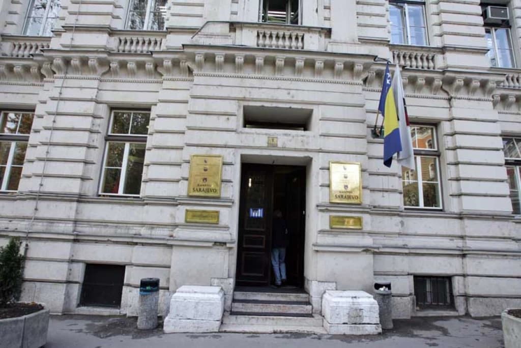Građani i firme na račune Vlade KS donirali više od 300.000 KM