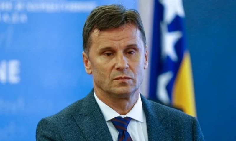 Novalić čestitao gradačačkim inženjerima koji su konstruirali prvi bh.respirator