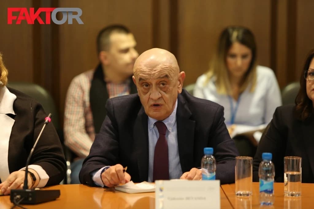 Bevanda: Traje hajka da ja nešto kočim, stavljena mi je meta da sam kriv za sve