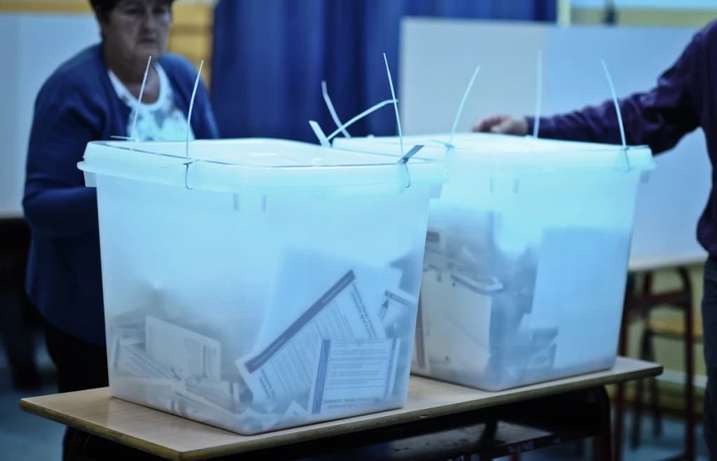 Optužen za prevaru na izborima: Član biračkog odbora glasao umjesto četiri osobe