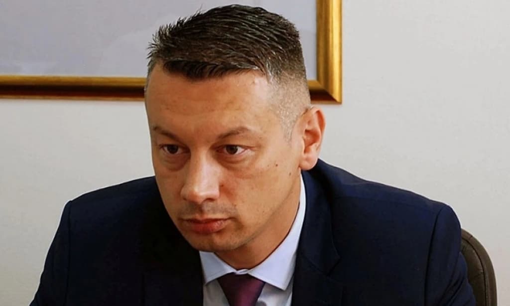 Burno u DNS-u: Nenad Nešić smijenio trojicu potpredsjednika stranke