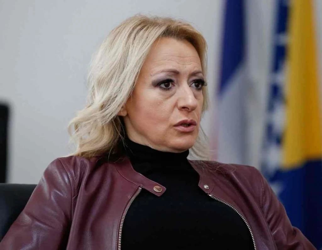 Pandurević pozvala zastupnice da reaguju: Vjerujem Sanji, jer je Staša Košarac i mene udario