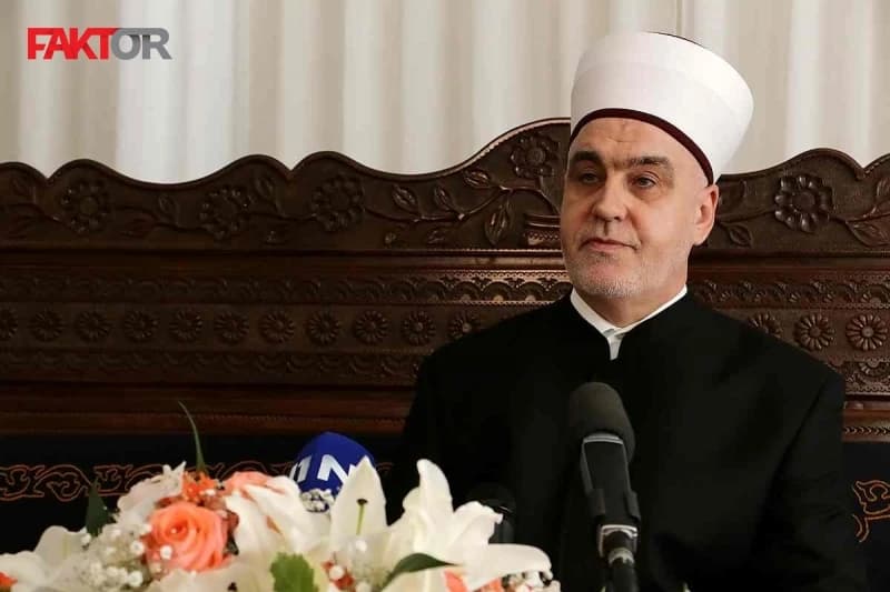 Ramazanska poruka reisa Kavazovića: Pandemija je iskušenje, budimo strpljivi i pribrani