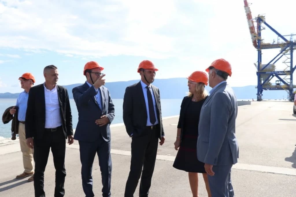 Delegacija Vlade FBiH u posjeti Pločama